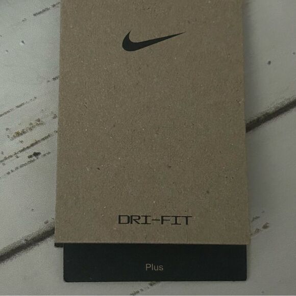 Nike Element Women's 1/2-Zip Running Top Black Plus Size 2X CZ2849-010 - Picture 3 of 8